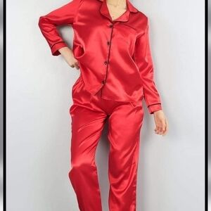 Linea Donatella Long Sleeve satin pajama set size S